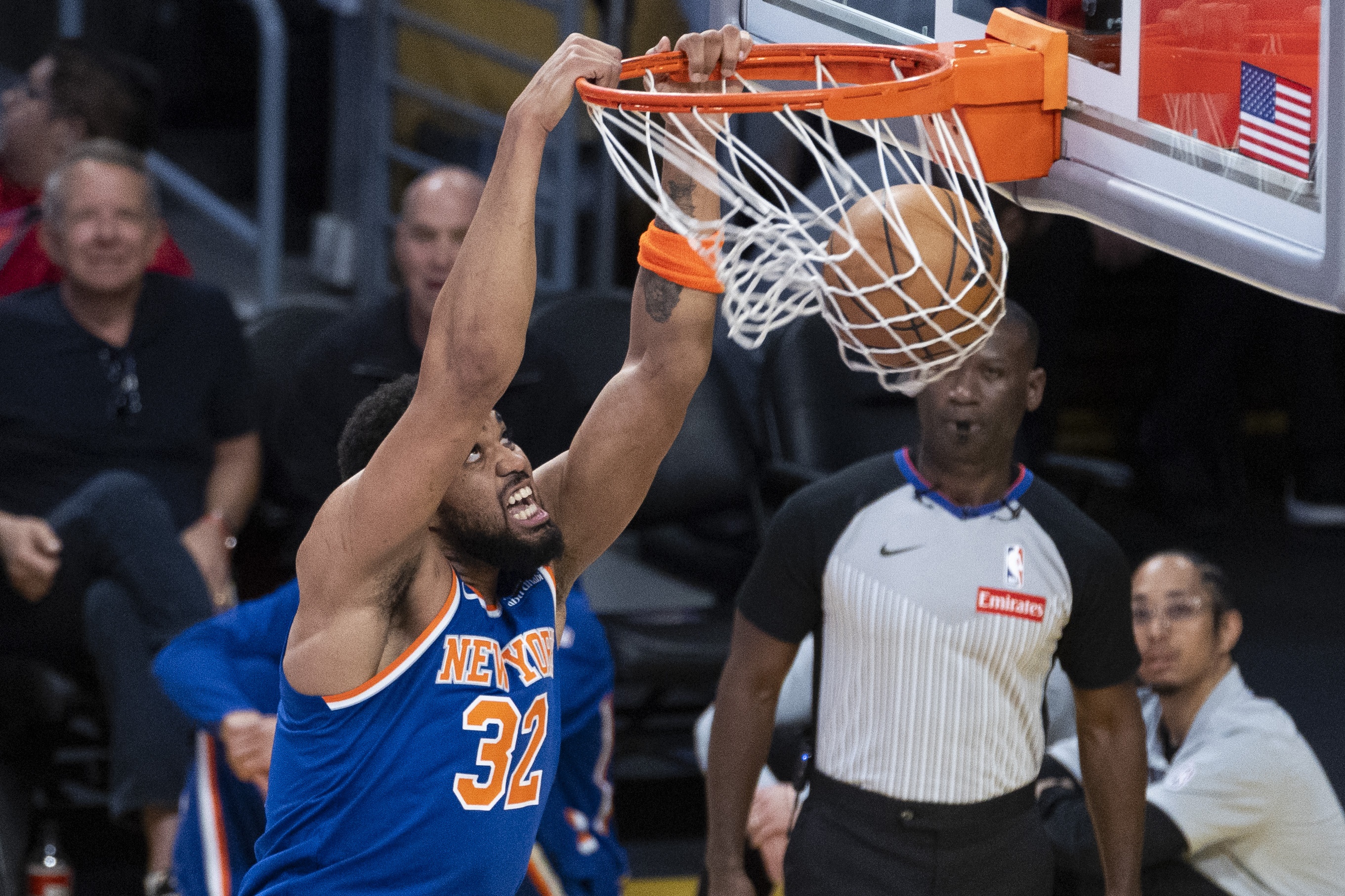 AYX GAMES-解说：勇士打得不错了&amp;年轻人要抓紧机会成长 唐斯没得到战术倾斜