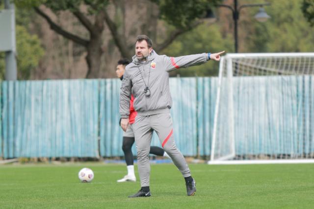 AYX GAMES-莱科处子秀赢下典型性胜利 多人半场跑动超6000米